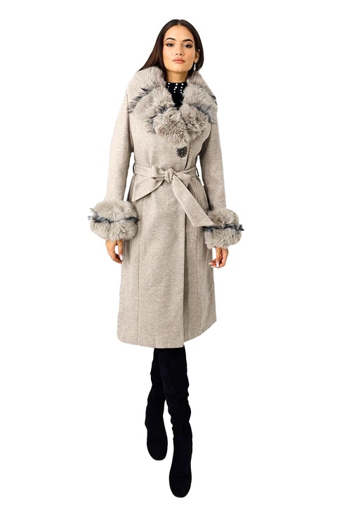 Anastasia elegáns kabát brosssal, mandzsettával és gallérral, Krémszín