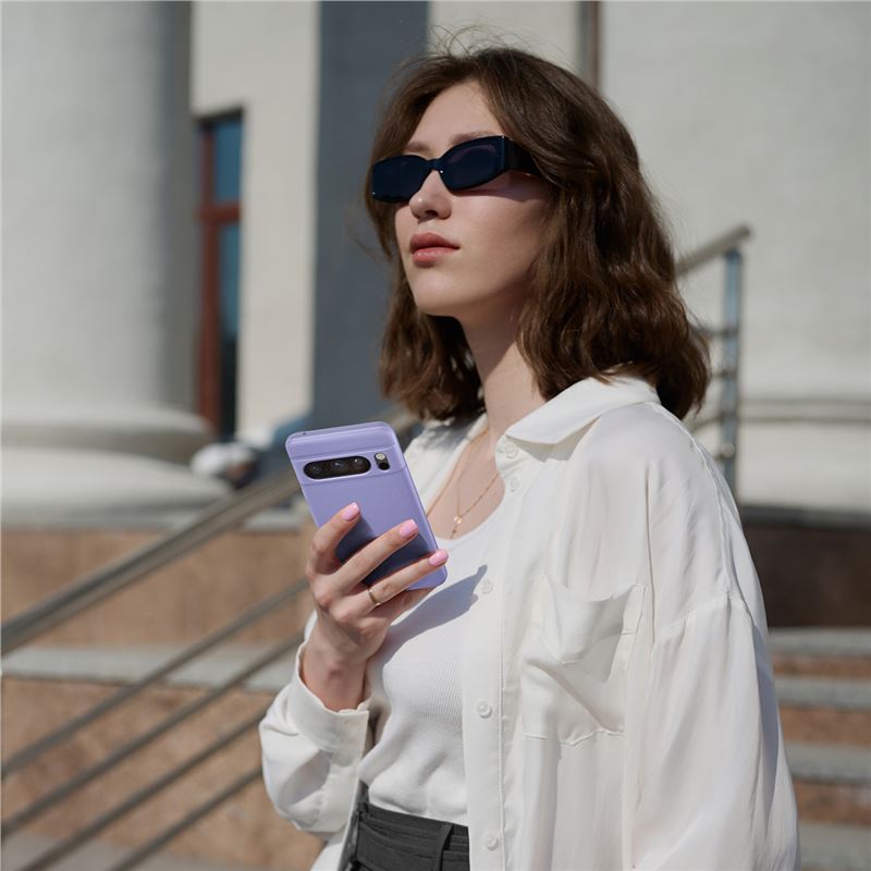 Husa slim Spigen Thin Fit compatibila cu Google Pixel 8 Pro Violet