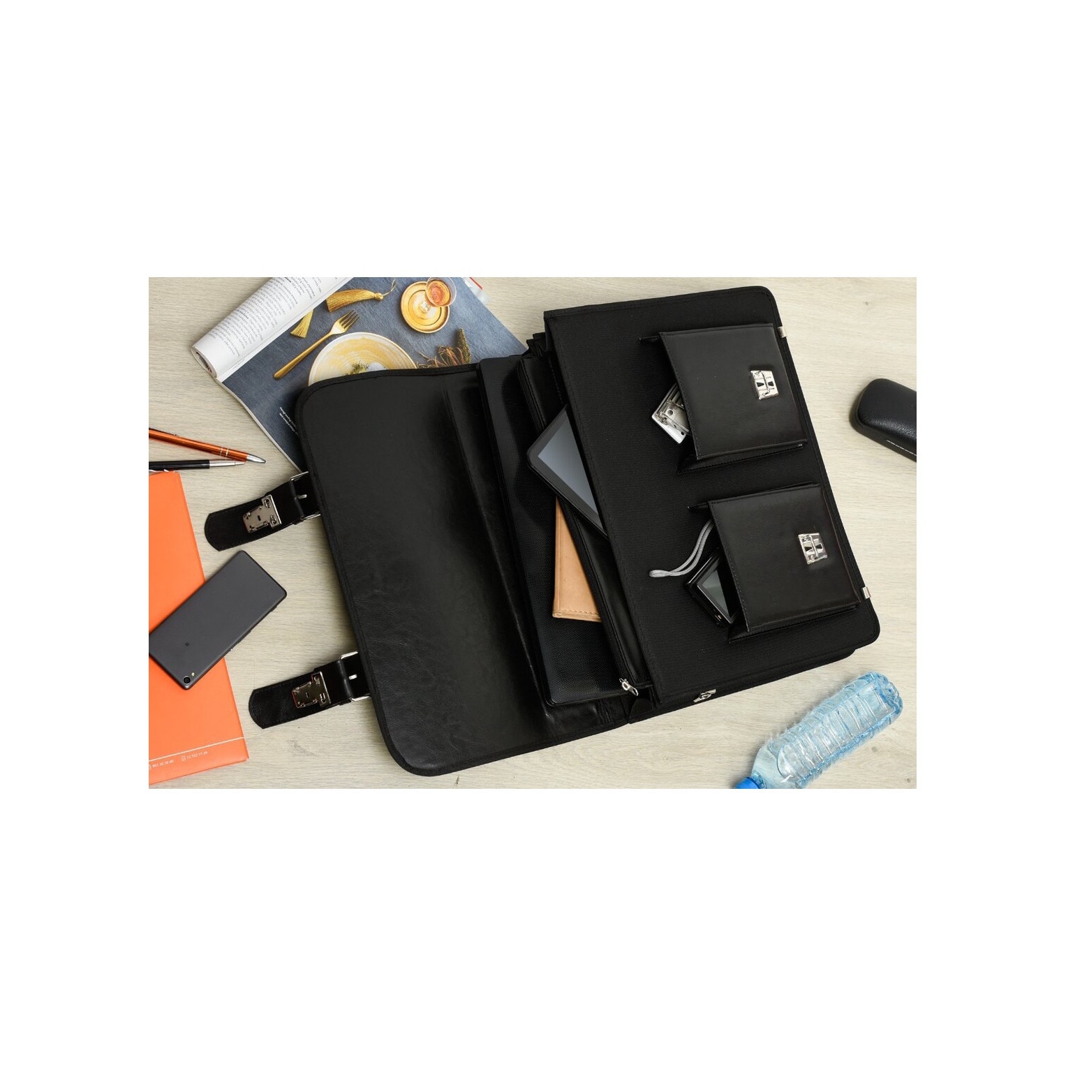 Servieta eleganta cu spatiu pentru laptop de 15.6", Beltimore, Piele ecologica, 42 x 17 x 31 cm, Negru