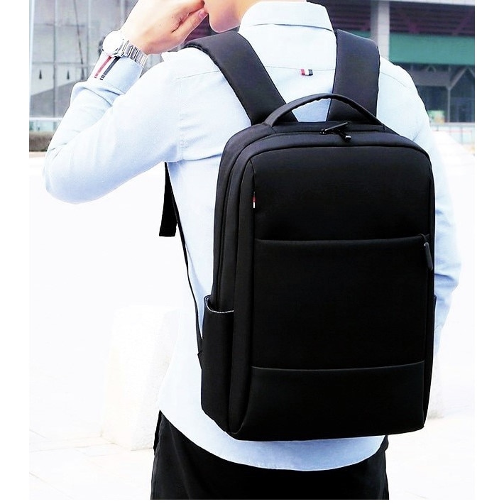 Rucsac computer 15.6 inci 72DESI, pentru afaceri si agrement, 42x31x16 cm, maxim 35 litri, panza Oxford rezistenta la apa si agatare, port incarcare USB, fermoar bidirectional, curea umar respirabila, curea atasare troler, negru