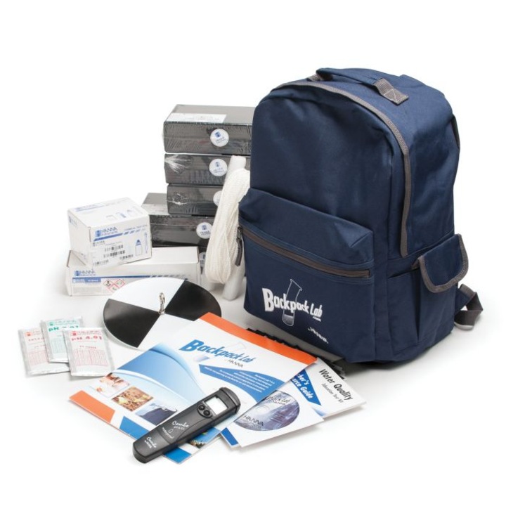 Set educational Backpack Lab pentru testarea calitatii apei, aciditate, alcalinitate, dioxid de carbon, oxigen dizolvat, duritate, nitrati, fosfati