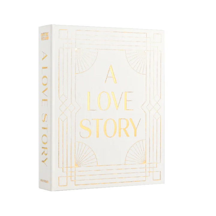 Сватбен фотоалбум Printworks, A Love Story, 33 x 27 cm, елегантна корица, 60 снимки 10 x 15 cm, 30 страници, бял