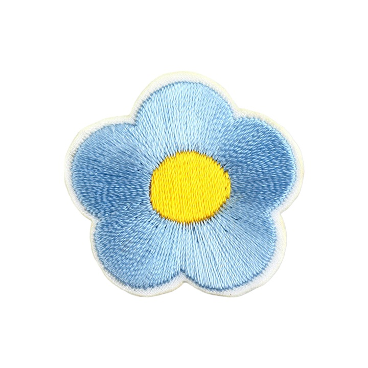 Бродирана термозалепваща апликация, 30 мм, светло синьо цвете