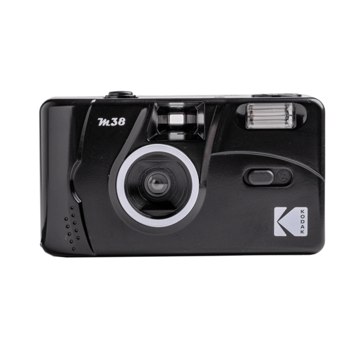 Фотоапарат за многократна употреба Kodak M38 с 35 мм филм, вградена светкавица, черен