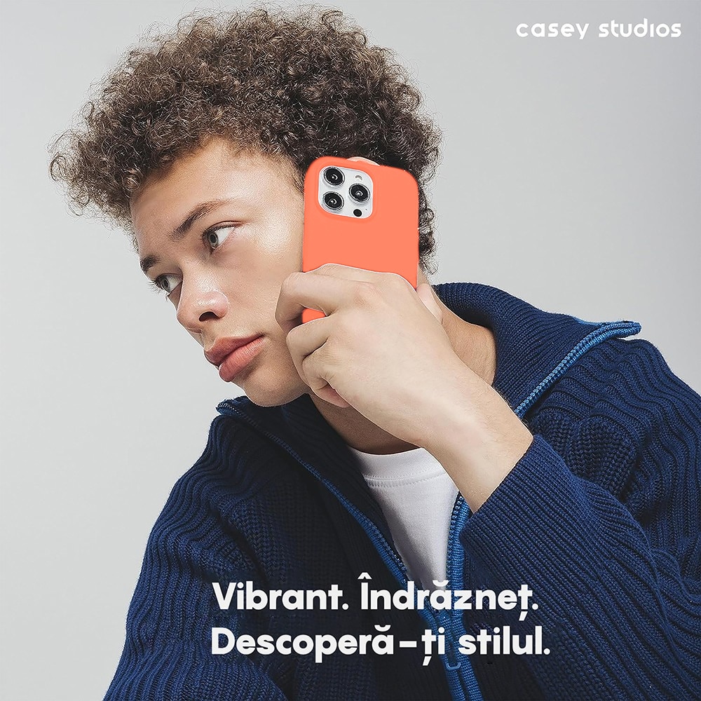 Husa CASEY STUDIOS™ pentru Apple iPhone 15 Pro Max, Soft Silicone Premium, Microfibra in Interior, Nectarine, de Protectie, Ultra Slim, pentru Incarcare Wireless, Margini Ridicate pentru Protectia Ecranului si a Camerelor