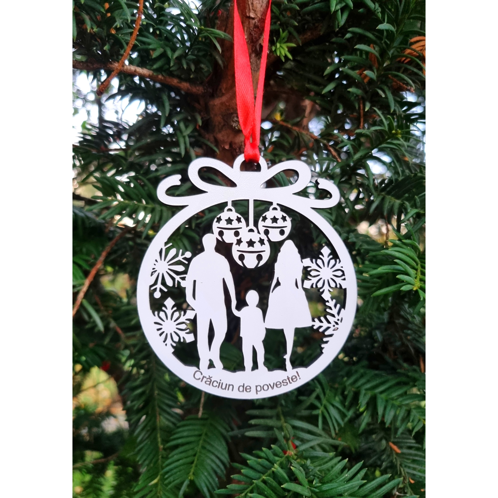 Glob Craciun Familie Cu Baiat 10 Cm EMAG ro glob-craciun-familie-cu-baiat-10-cm-emag-ro