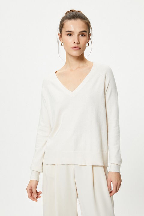 KOTON, Pulover tricotat fin cu decolteu in V, Alb optic