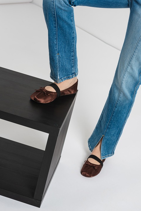 Pepe Jeans London, Slim fit farmernadrág hasítékokkal elöl, Királykék