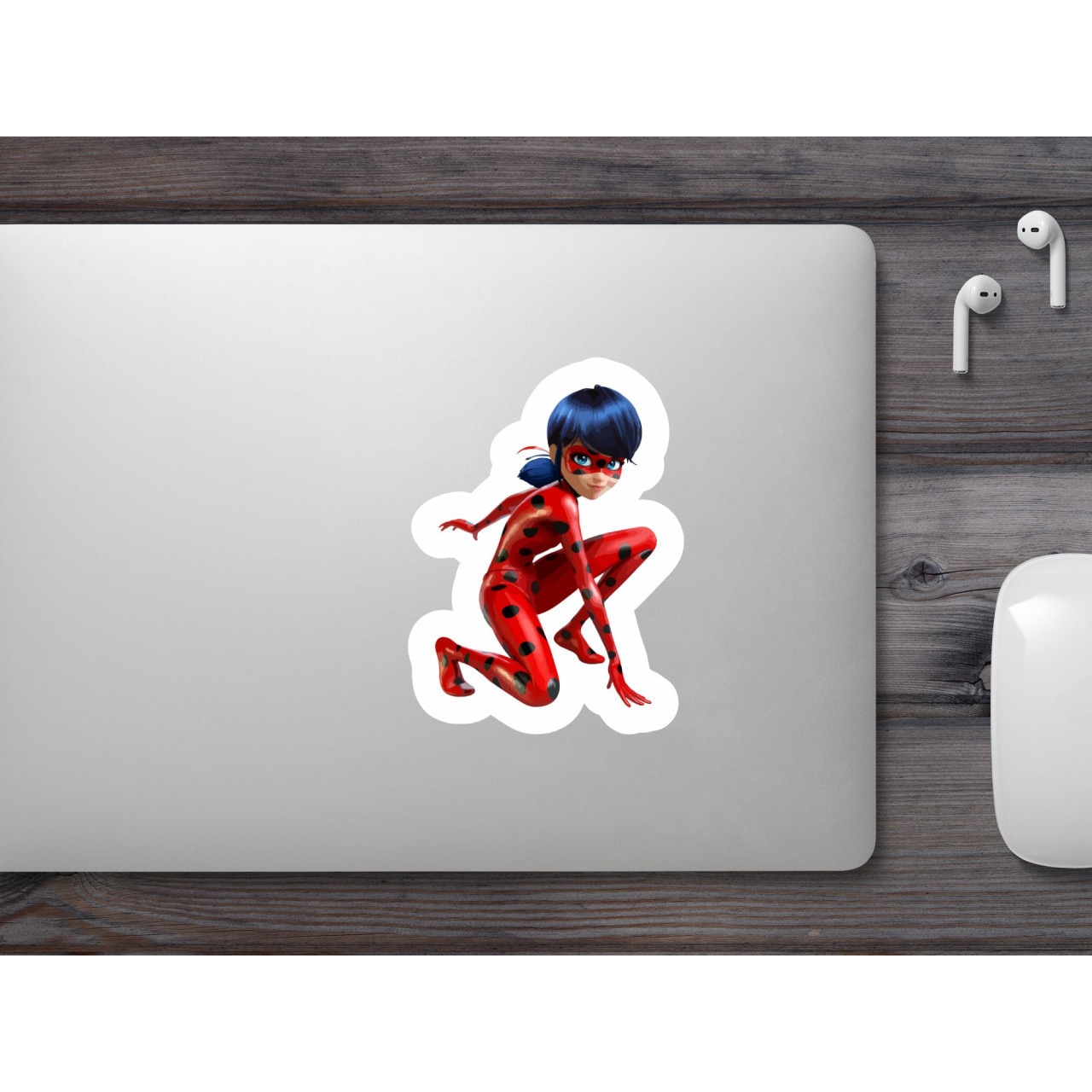 Set 5 bucati, Sticker decorativ, Miraculous Lady Bug pregatita de atac ...