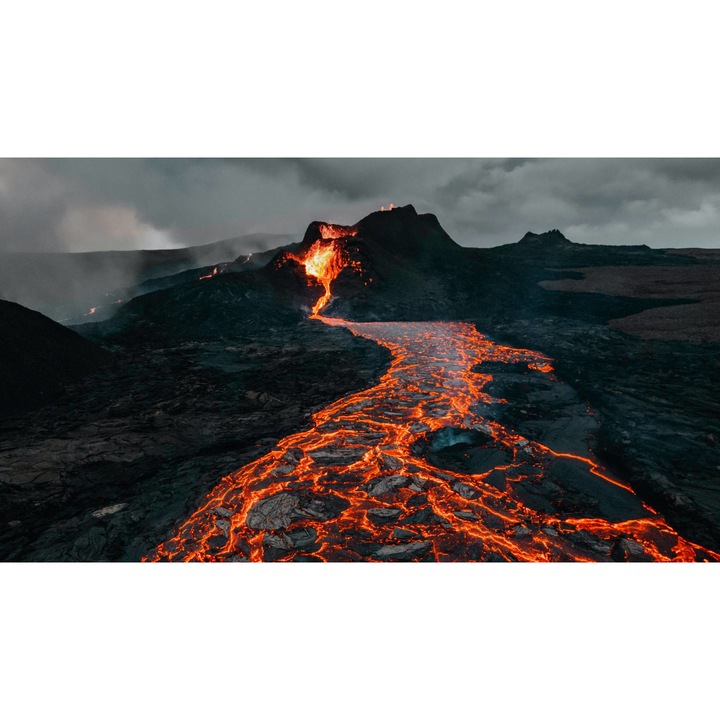 Tapet Premium Canvas, Eruptie vulcan lava fierbinte, 120x180 cm