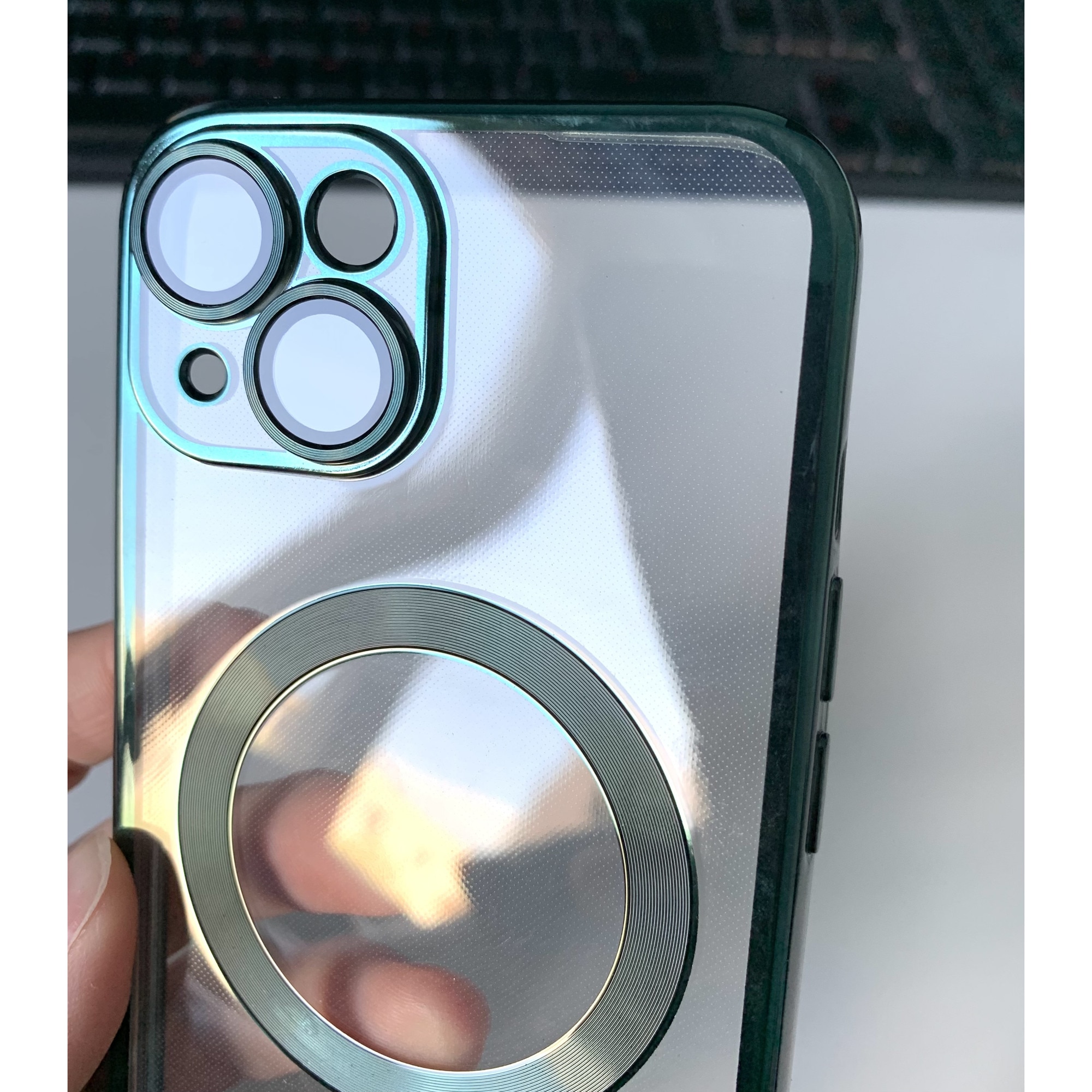 Husa din silicon cu margini metalizate Ultra-Soft, Luxury Magsafe, compatibila cu iPhone 11 / Verde