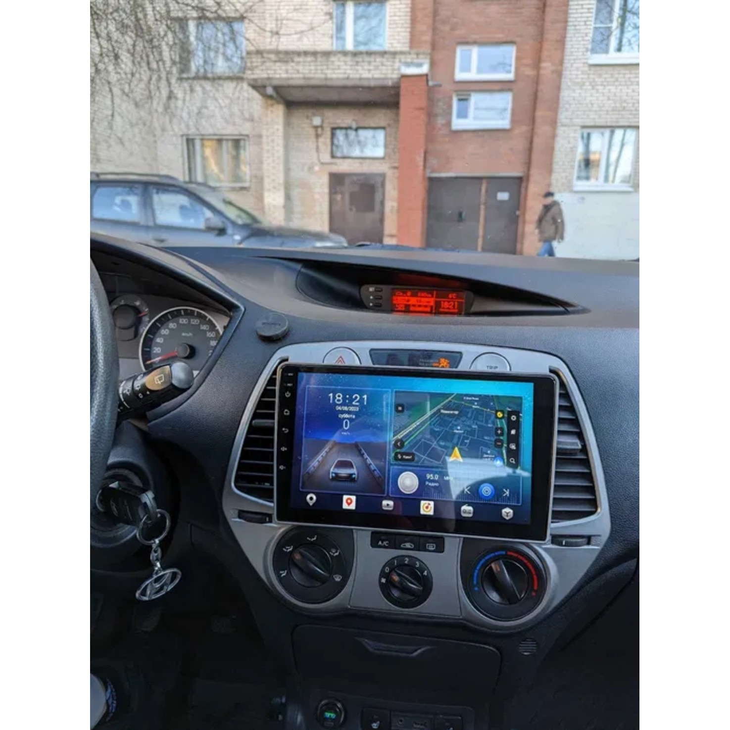 SENZEAL Spiegelglas Ersatz für Hyundai i20 2008-2014 Außenspiegel Glas Beifahrerseite Beheizbar mit Trägerplatte (Rechts SENZEAL Spiegelglas Ersatz für Hyundai i20 2008-2014 Außenspiegel Glas Beifahrerseite Beheizbar mit Trägerplatte (Rechts