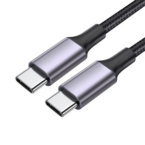 Kábelek és adapterek