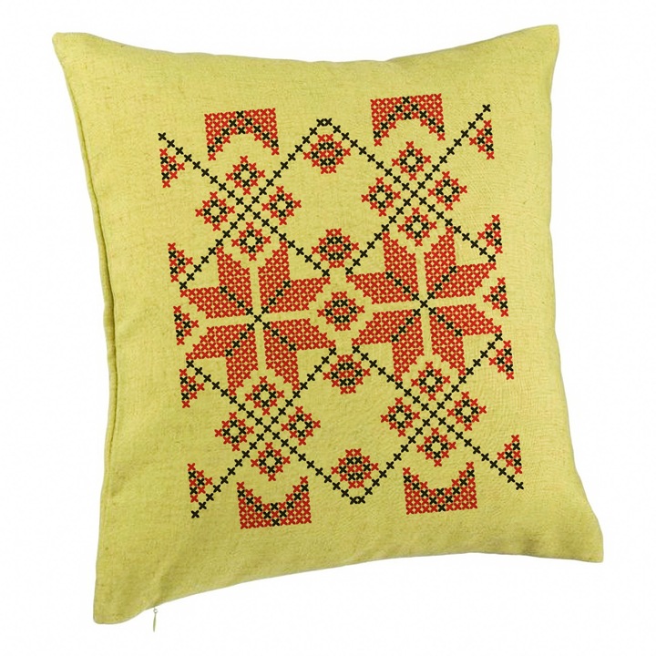 Perna Personalizata, Model cu Motive Romanesti, 40x40 cm, Verde, Husa Detasabila, Burduf