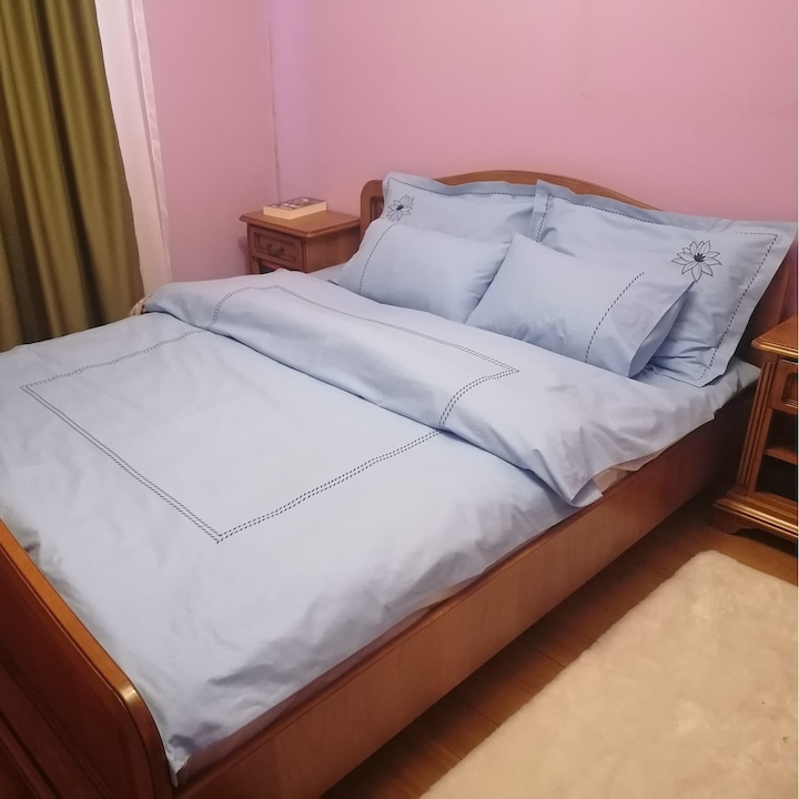 Комплект бродирано спално бельо за легло Super king, Casa Bucuriei, модел Simple lines, 8 части, светлосив, 100% памук, размер на чаршафа 330/330 см и плика за завивка 260/270 см