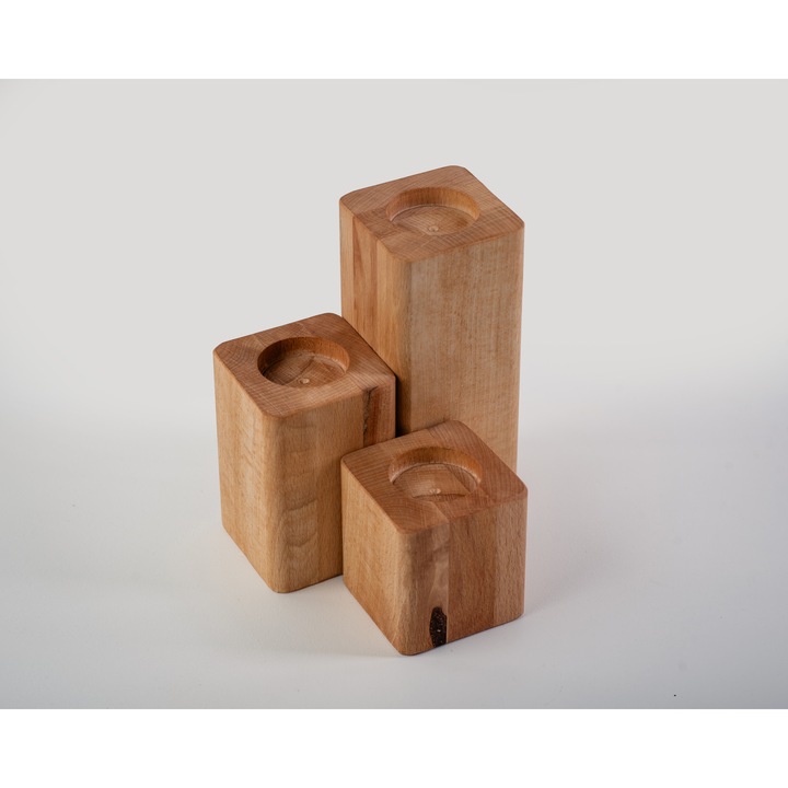 Set 3 buc. suport cubic din lemn ( fag ), culoare natur, pentru lumanari tip pastila diametru 40 mm