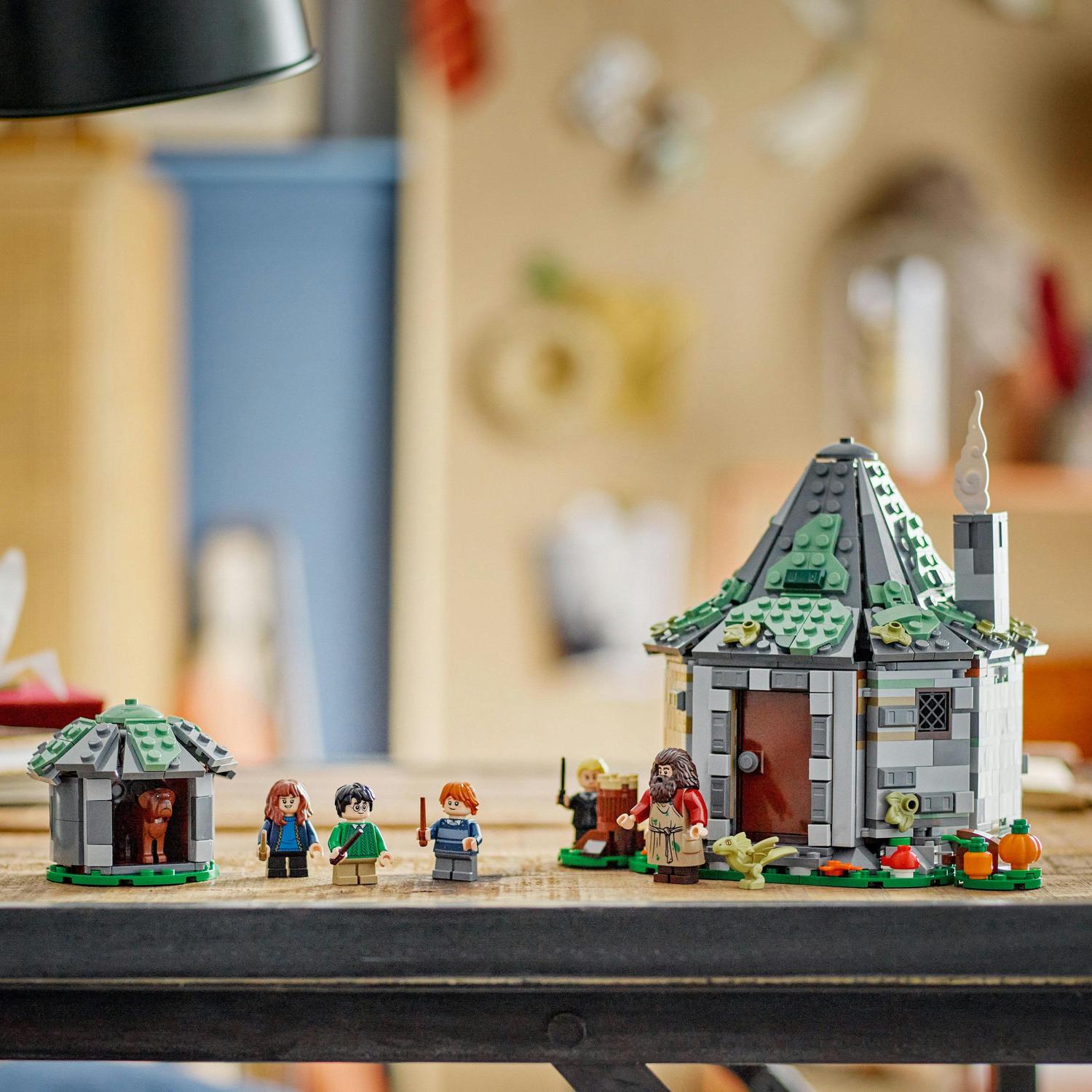 LEGO® Harry Potter™ - Coliba lui Hagrid: o vizita neasteptata