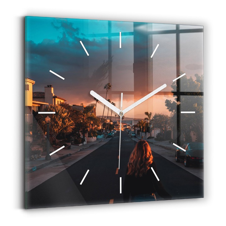 Falióra, Wallfluent, üveg, Fehér mutatók, Nincsenek számok, Nő az úton, Kék, Négyzetek 30x30 cm, 010010500010100271893