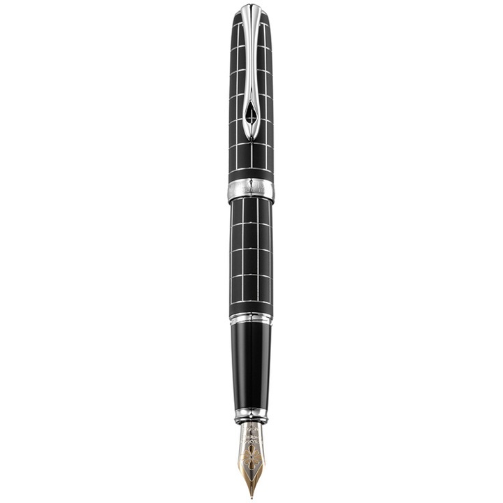 Stilou Diplomat Excellence A plus, cu penita M, aurita 14kt. - Rhomb Guilloche Lapis Black