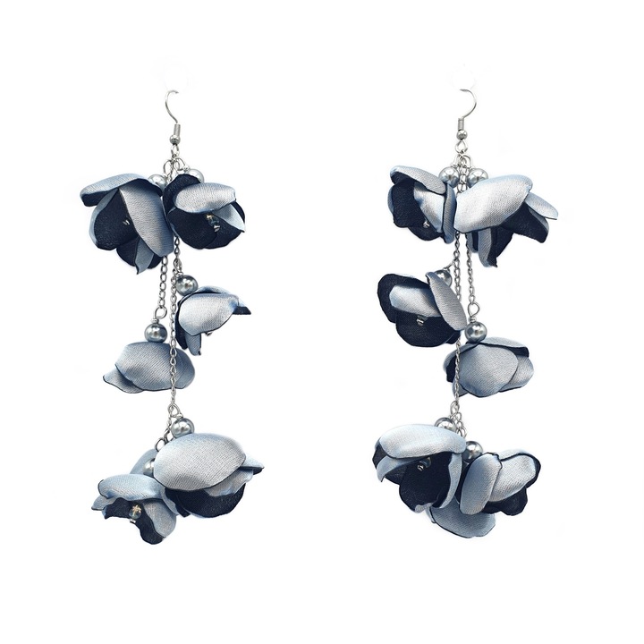 Cercei lungi flori din matase satinata, Corizmi, Silver Blooms, argintiu, perle si inox