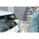 Aspirator pentru geamuri Karcher WV 1 Plus, autonomie 25 min, randament max. 70 m², rezervor 100 ml, recipient pulverizator cu laveta din microfibra, detergent concentrat 20 ml, incarcator, 1.633-608.0, Alb/Negru