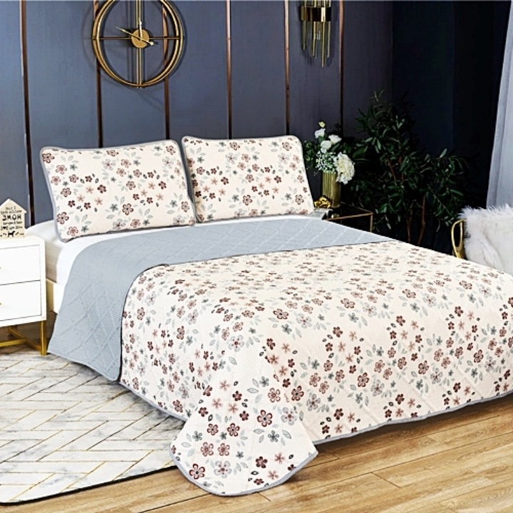 Cuvertura de pat matlasata 230x250 si 2 fete de perna 50x70 pentru pat dublu, 100% poliester, multicolor, Ralex Pucioasa, LDP-CVI-1009