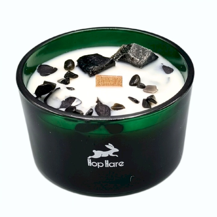 Свещ от естествен соев восък с цветя, кристал от черен обсидиан и дървен фитил, Рицар на мечовете