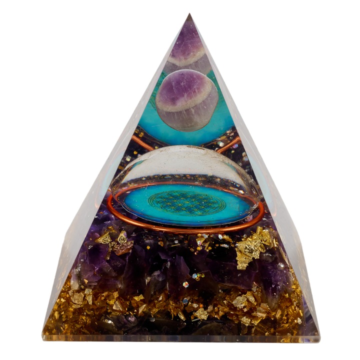 Orgonit és természetes kristályok piramisa | A lélek 12 arca | A hős