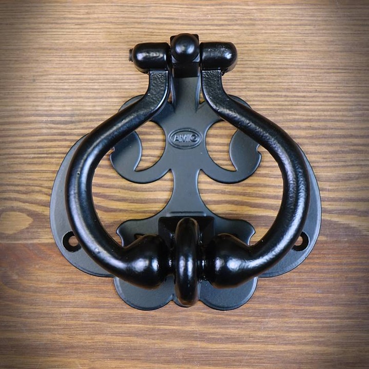 Ciocanitor pentru usi, design simplu, din otel