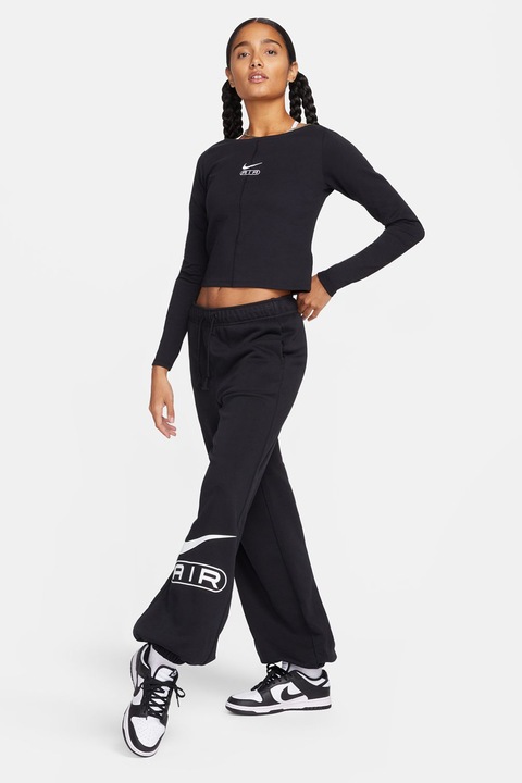 Nike, Разкроен спортен панталон Air с лого, Бял/Черен