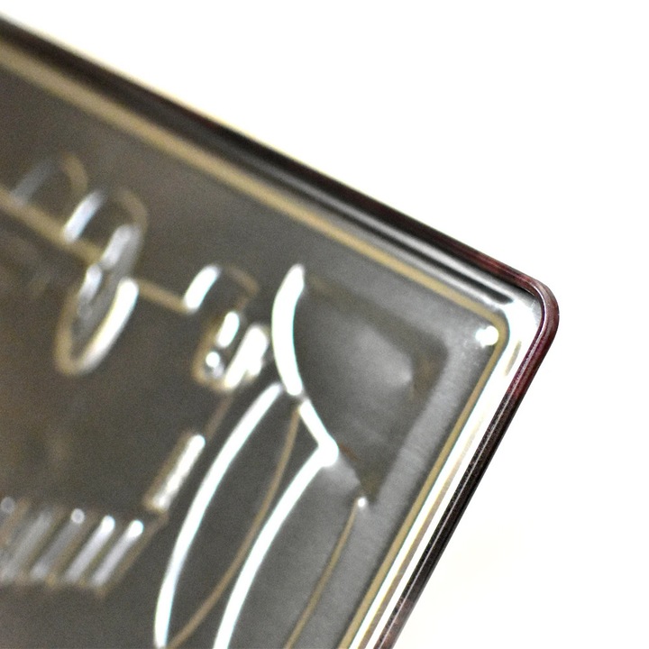 Vintage Dekor Fémtábla, dombornyomott '00-24 TROPICAL BAR welcome' felirat, retro hangulatú kialakítás, 30x20cm