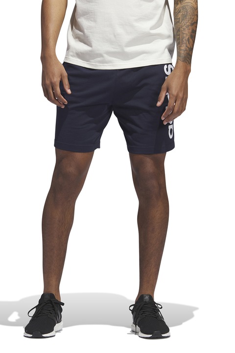 adidas Sportswear, Pantaloni scurti cu imprimeu logo si snur, Alb/Bleumarin