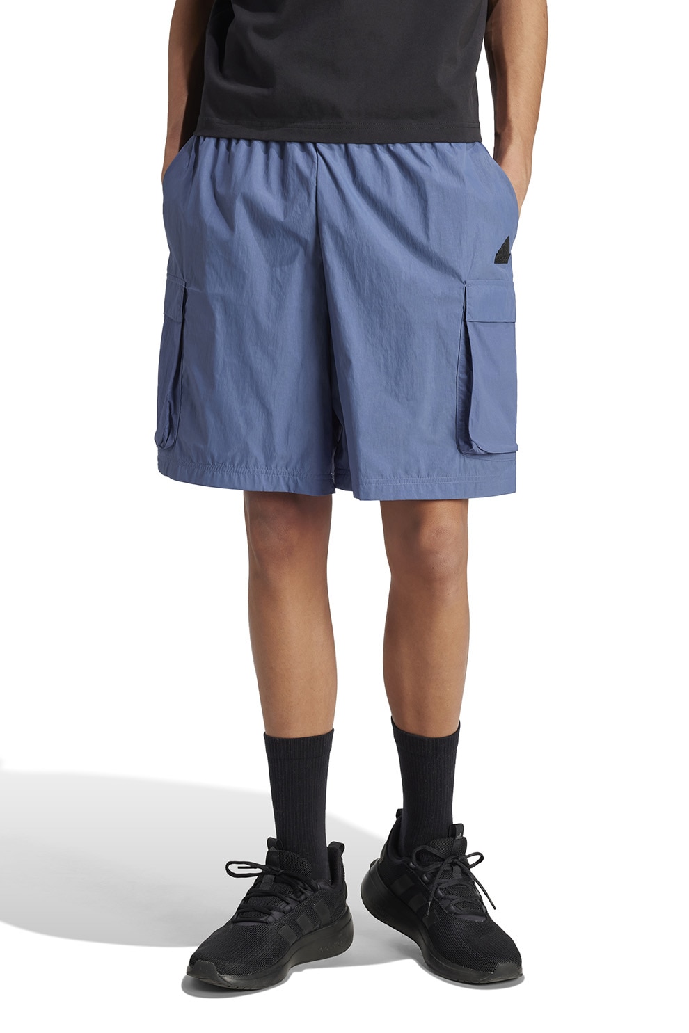adidas Sportswear, Pantaloni scurti cu talie medie si buzunare cu clapa City Escape, Albastru inchis, M