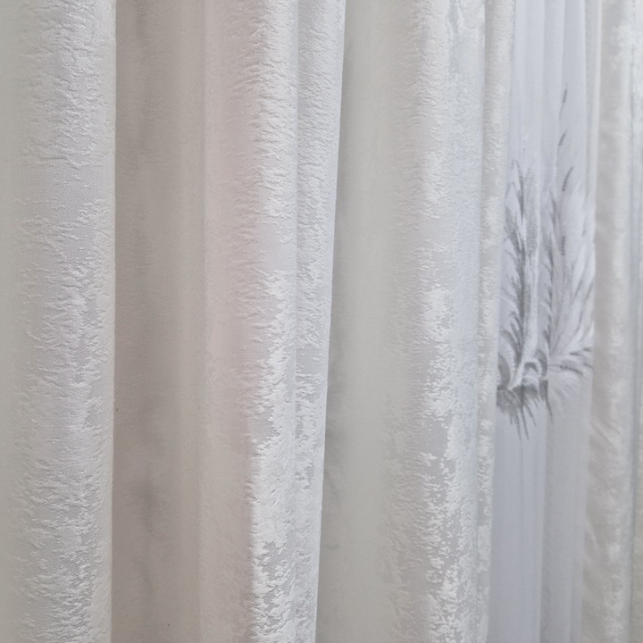 Fehér függöny szürke hímzett levelekkel, 600 x 260