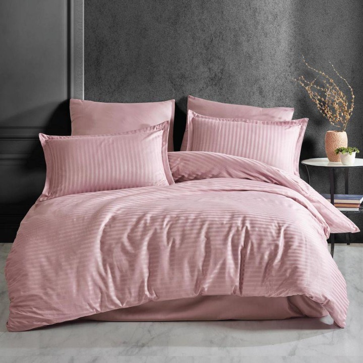 Спално бельо с ластик за чаршаф Дамаск 100% памук Хотелски тип с 1см райе 4 бр., за матрак 180х200см, чаршаф 200х230см, 2 калъфки 50х70см Пудра розово