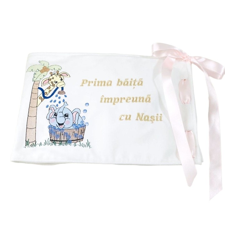 Set Prima Baita cu Nasii, 10 elemente, husa brodata, include pliant detaliat cu informatii, fetita, fundite roz, RoAna Atelier