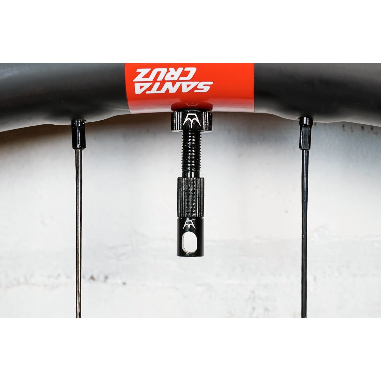 x Chris King (MK2) Tubeless Valves, 42mm, Violet