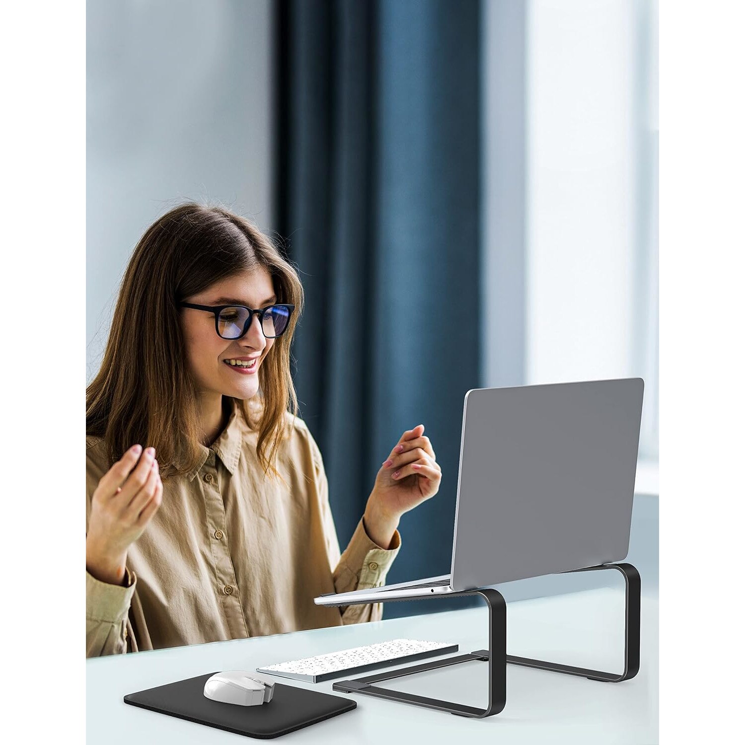 Stand metalic pentru laptop, SOUNDANCE, compatibil cu laptopuri intre ...