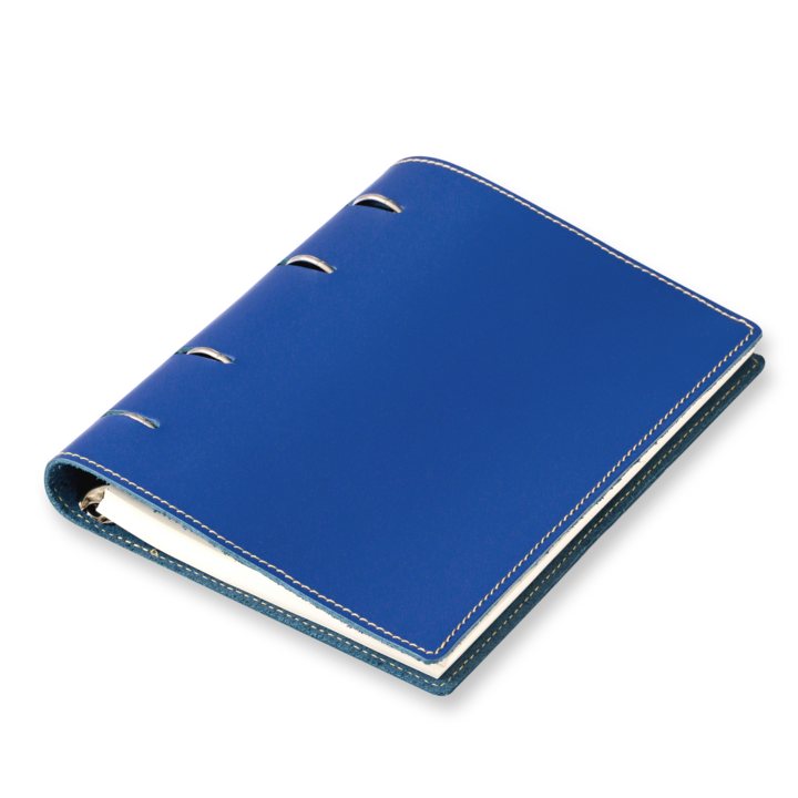 Agenda Piele Naturala Albastra, A5, 2026, Nedatata, Hartie Liniara Ivory Premium 80mg, Reincarcabila, Tab-uri incluse, 50 Stickere predefinite, 200 pagini, Saculet cadou inclus