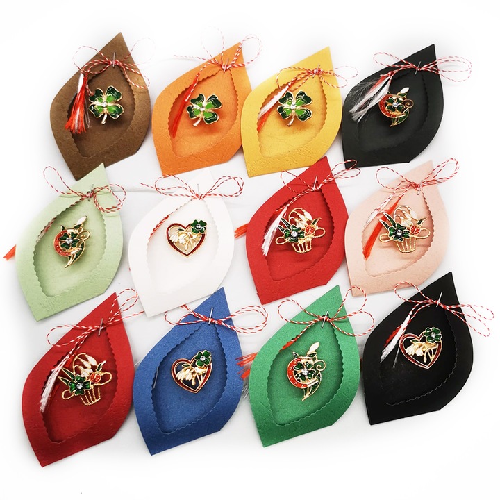 Set 12 martisoare "Flori de Primavara" tip brosa, pe carton scoica, Colectia VisionXXI