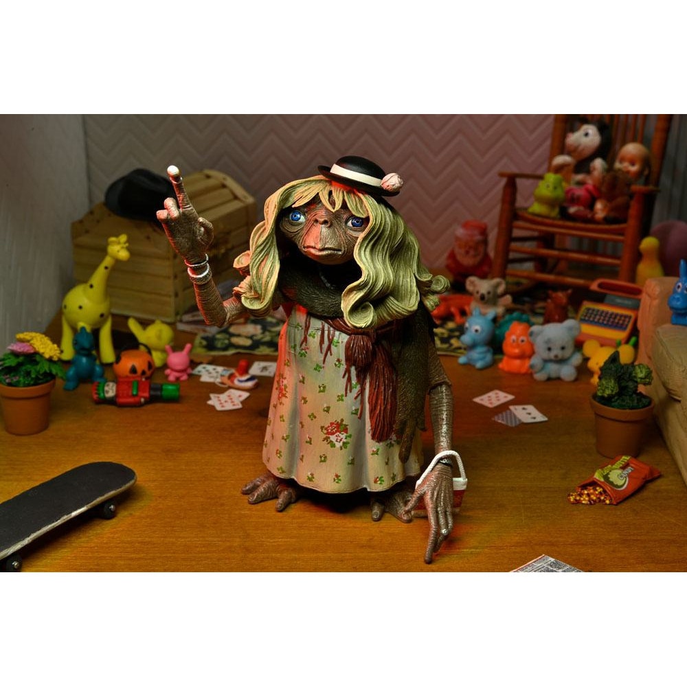 Figurina E.T. the Extra-Terrestrial Action Figure Ultimate Dress