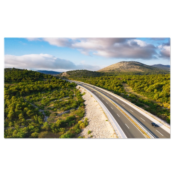 Картина на платно Път в гората Въздушен изглед, природа, зелено, планински пейзаж 70x50CM