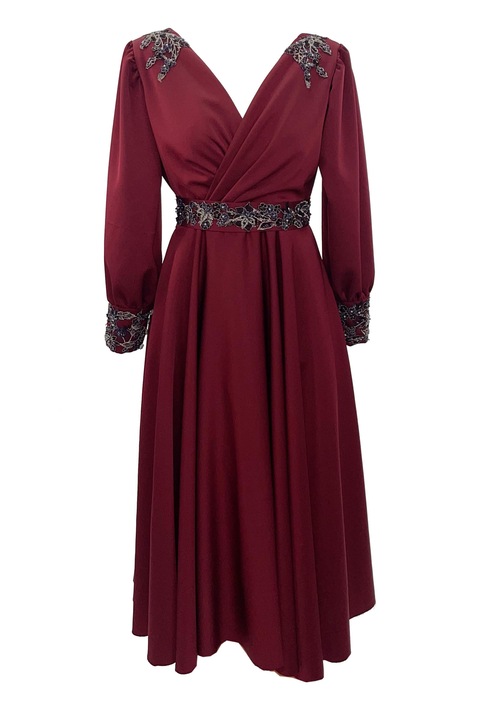 Szatén ruha NELLY hímzéssel, Bordó