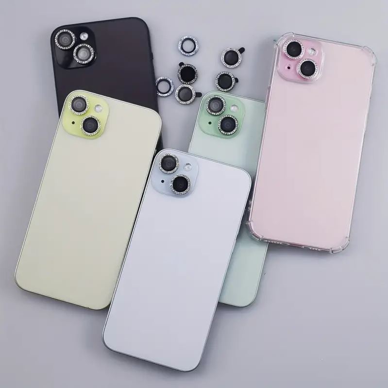 Folie camera cu Strasuri, Individuala, Compatibila cu iPhone 15/15 Plus, Sticla, Roz