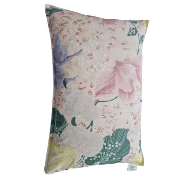 Perna 60x40x20 cm, htt, culoare Multicolor, nivel densitate : moale, cusatura dubla, 75 % puf alb alb de gasca, 100 % bumbac