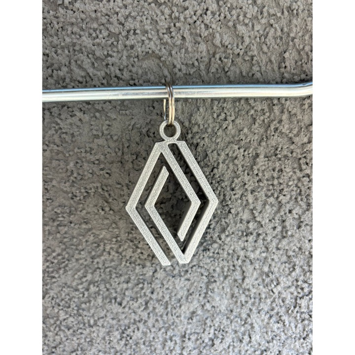 Breloc chei, "RENAULT", 55 X 36 mm argintiu