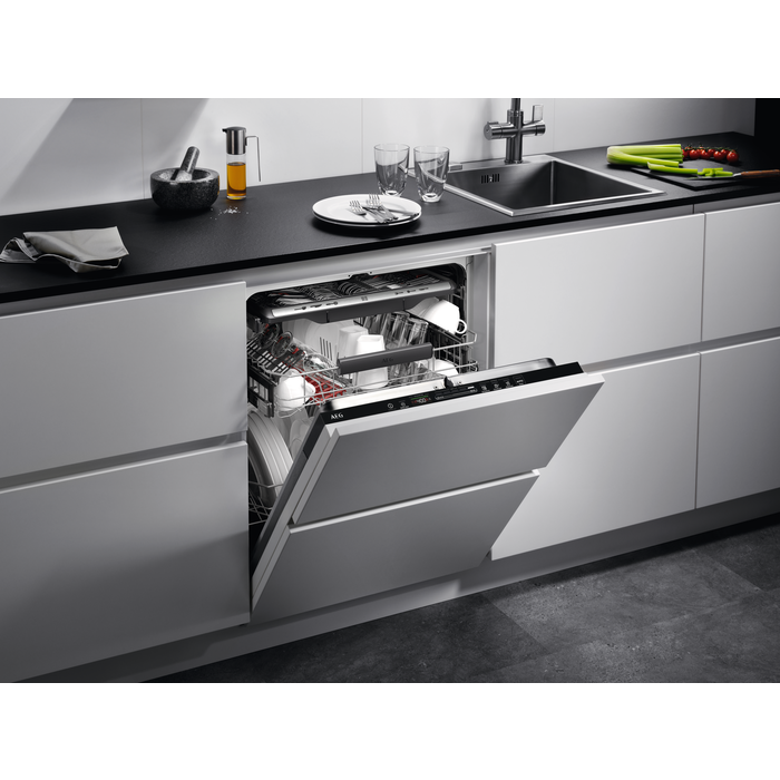 Masina de spalat vase incorporabila AEG FSE75768P, 14 seturi, 7 programe, Clasa B, 4 temperaturi,Panou de control Quickselect, AirDry, 60 cm