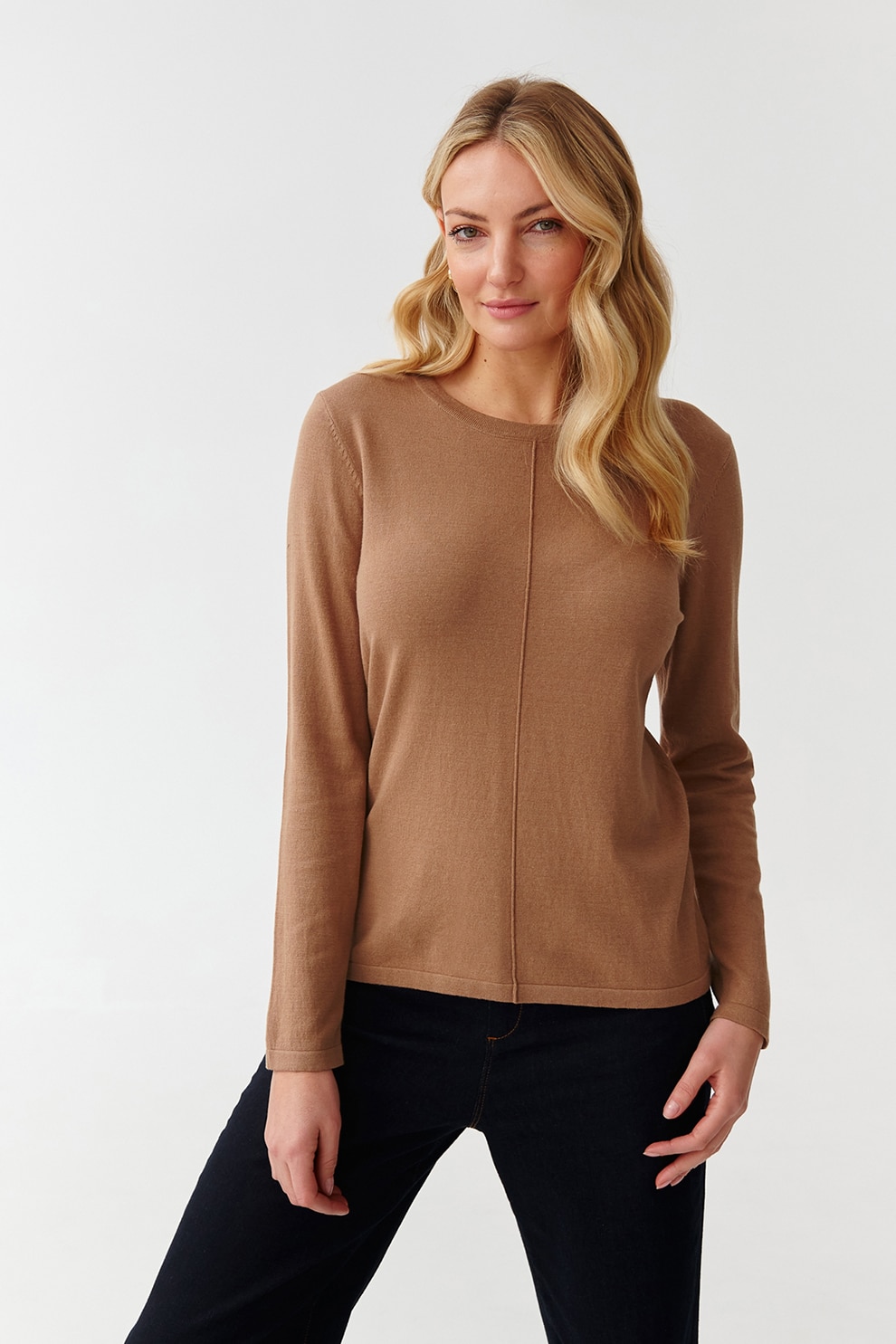 Tatuum, Pulover cu decolteu rotund