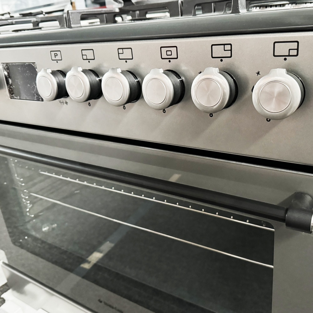 Aragaz 90 cm Nando Graphite Grey Studio Casa, 5 zone de gatit, Gaz, Wok, Rotisor, Timer digital, Termostat cuptor, Grill electric, Gratare fonta, Aprindere electrica, Clasa energetica A, Gri