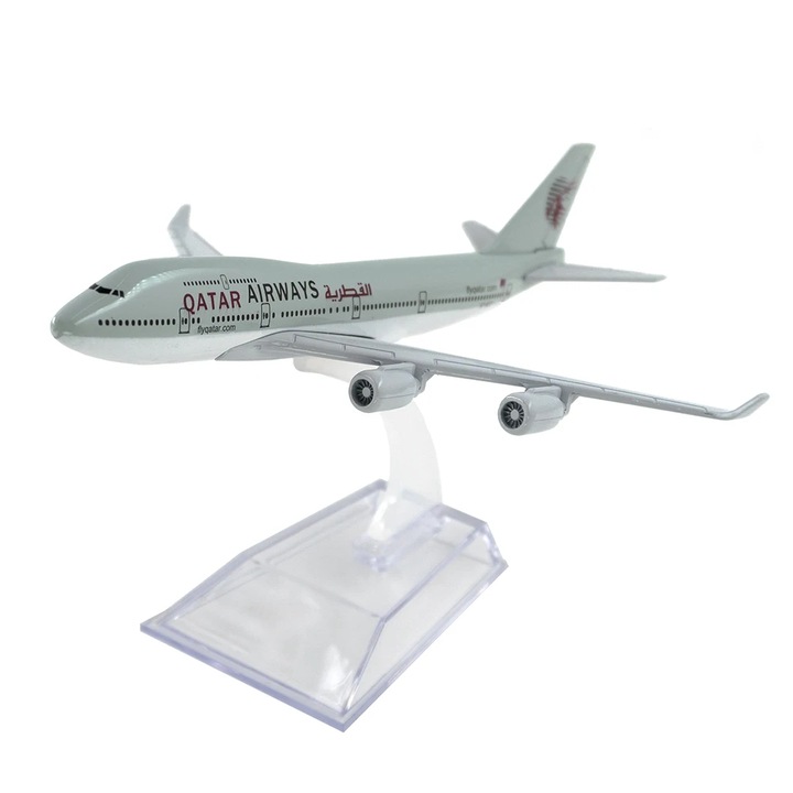 Макет на самолет Boeing B747 на Qatar Airways, метал, 16см, мащаб 1:400